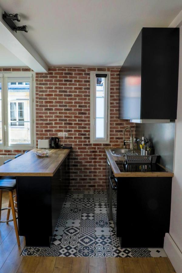 Appart Cosy Entre Vieux Port Et Marche Central La Rochelle  Buitenkant foto