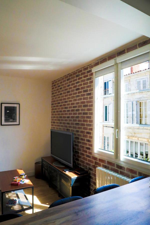 Appart Cosy Entre Vieux Port Et Marche Central La Rochelle  Buitenkant foto